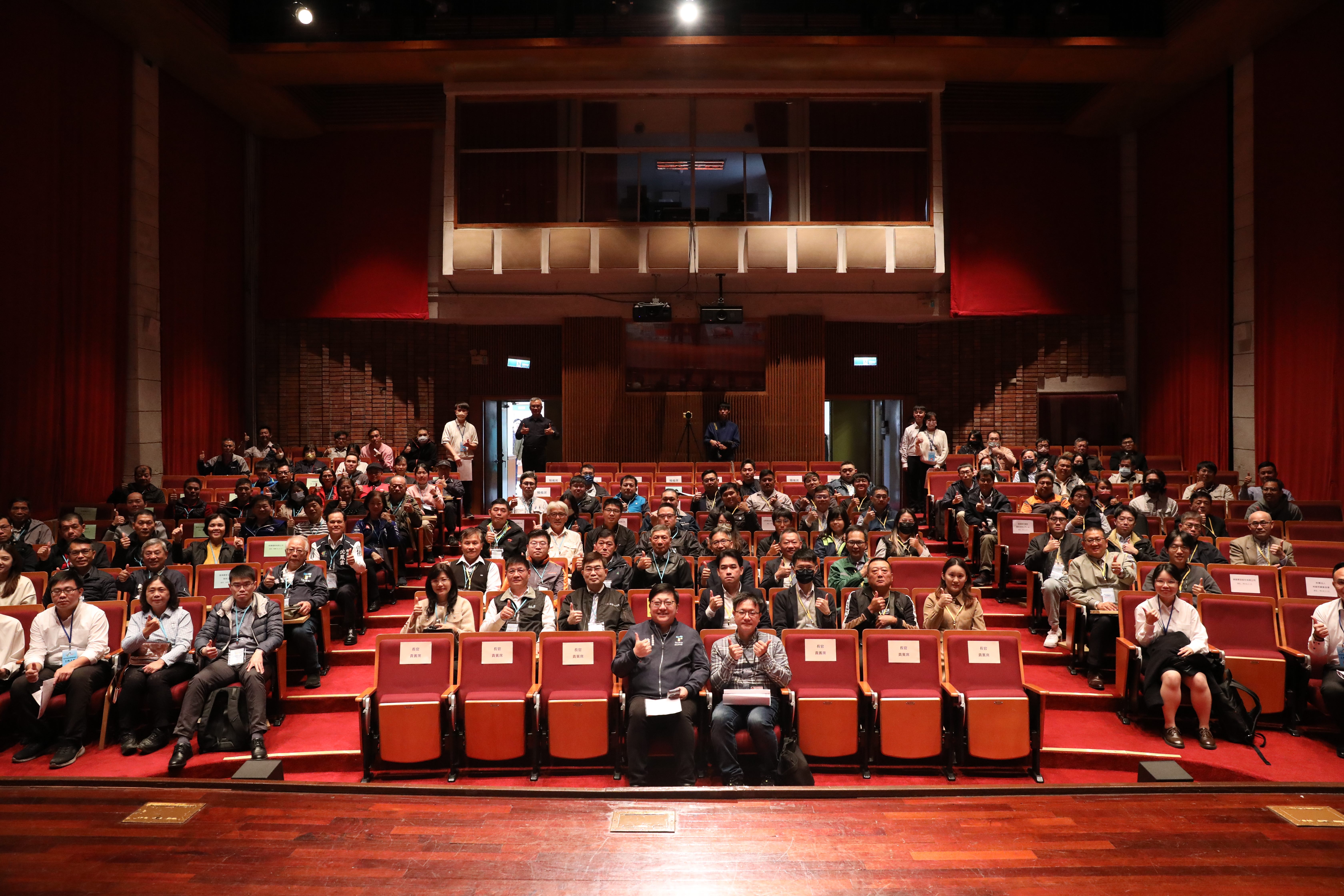 20251229臺北市空氣汙染防制績優廠商表揚會－寶豐隆置地廣場新建工程 (1).jpg (2.85 MB)