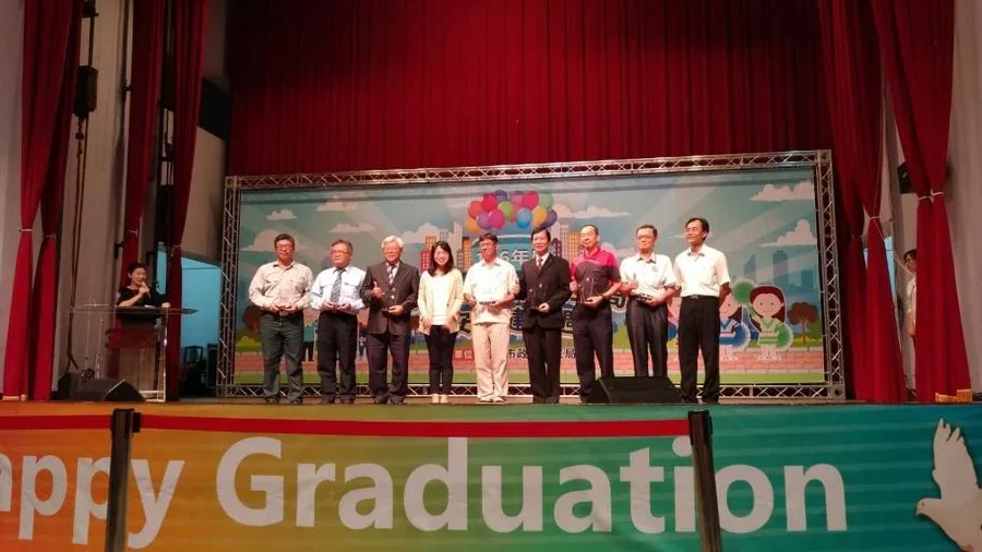 圖片說明：獲頒優良單位領獎人合照。