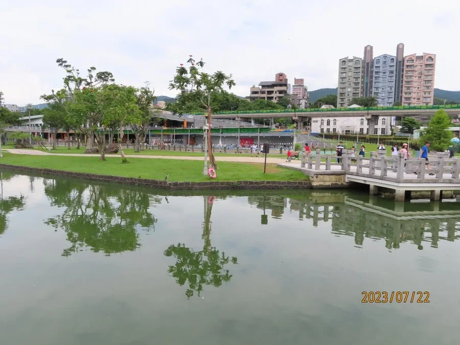 『112 年第二次國泰地產集團健行活動-大湖公園』活動 8